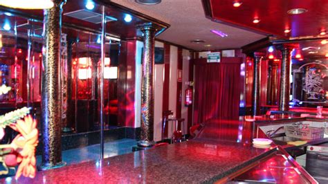 puta linares|Night Club Extasis .